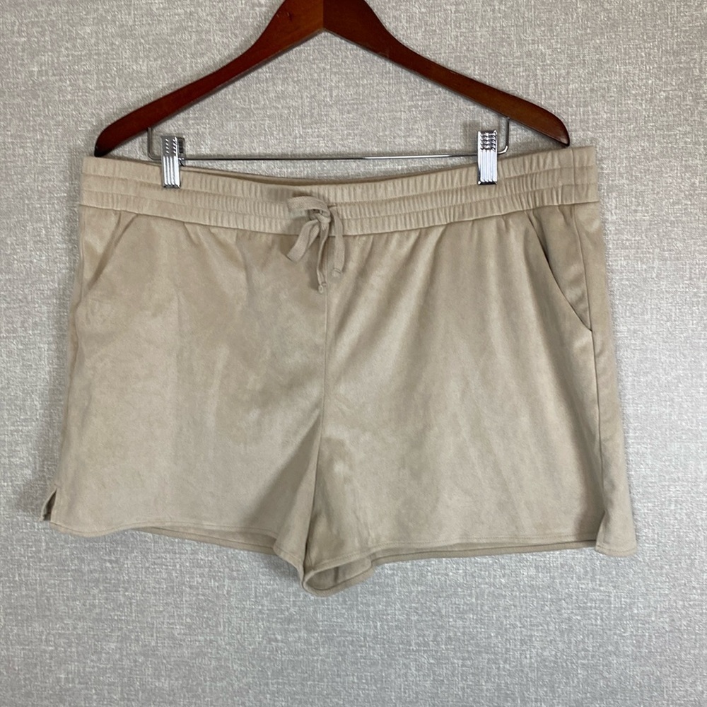 Juicy Couture Tan Velour Fleece Shorts